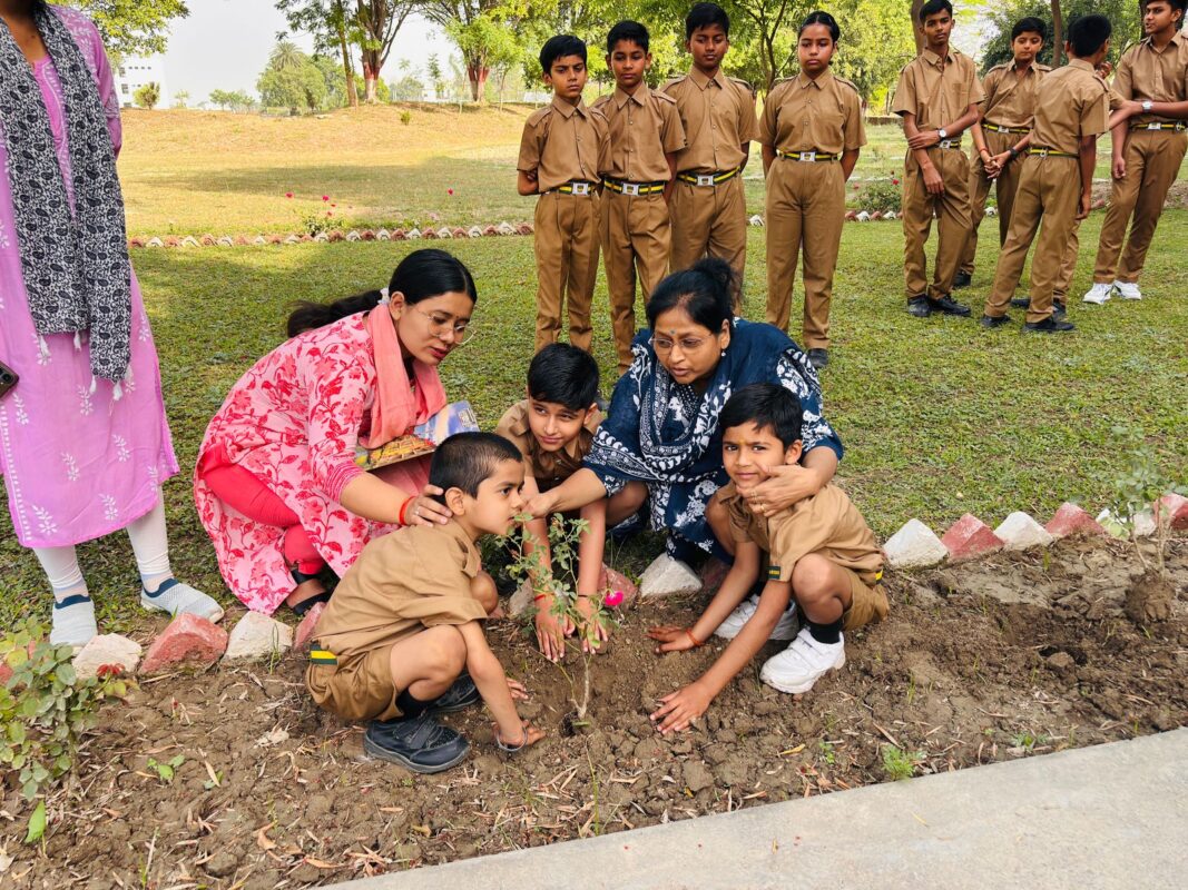 WhatsApp Image 2025-04-22 at 09.59.32 (2)