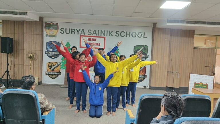 School Christmas event