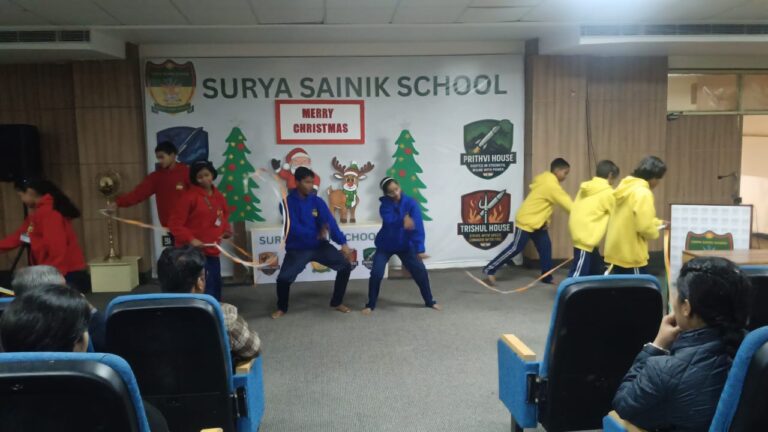 School Christmas event