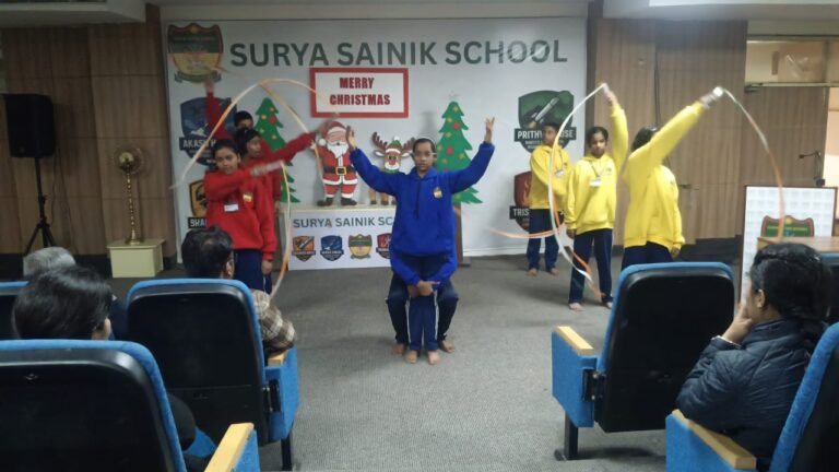 School Christmas event